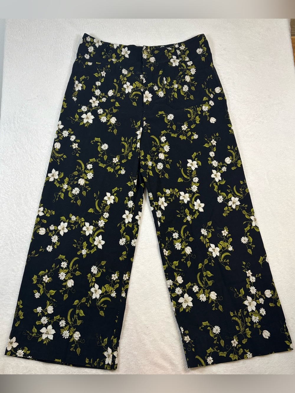 Maeve Black Wide-Leg The Colette Pants with White & Green Floral Print Vintage
